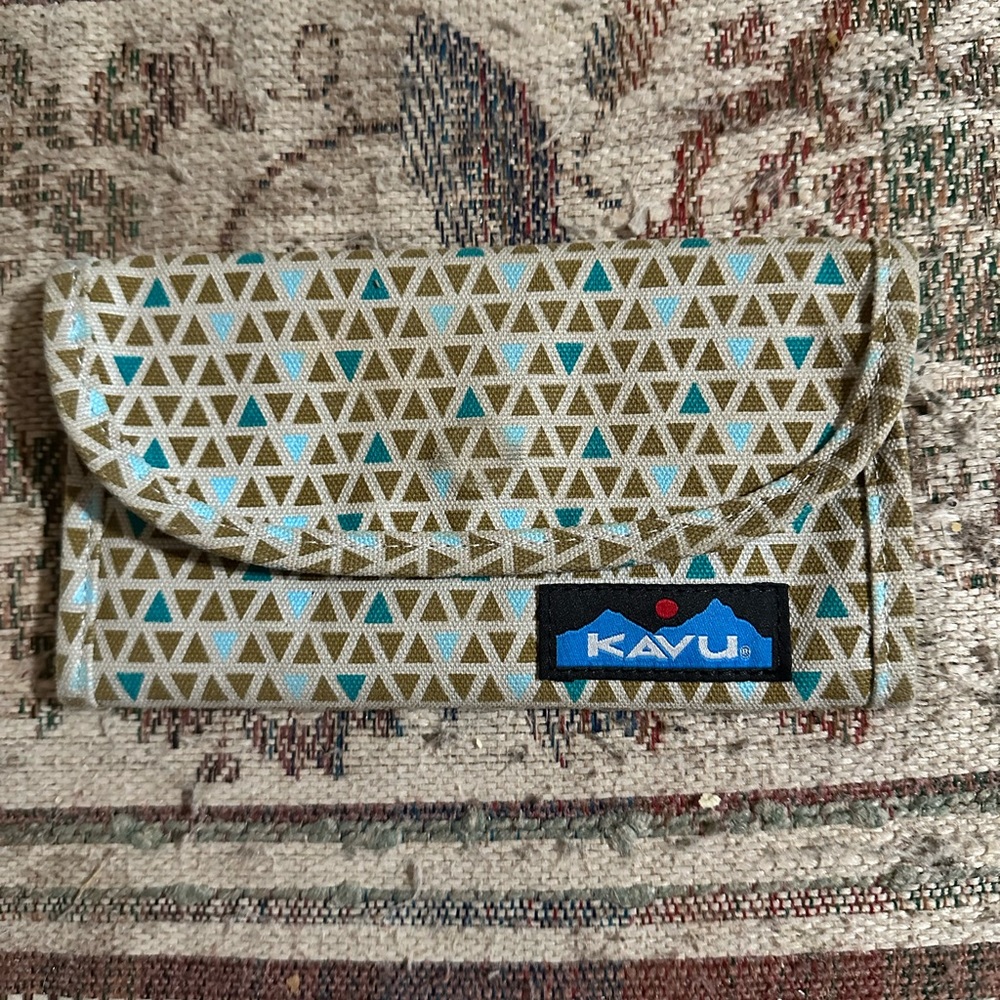 Kavu Trifold Snap Wallet